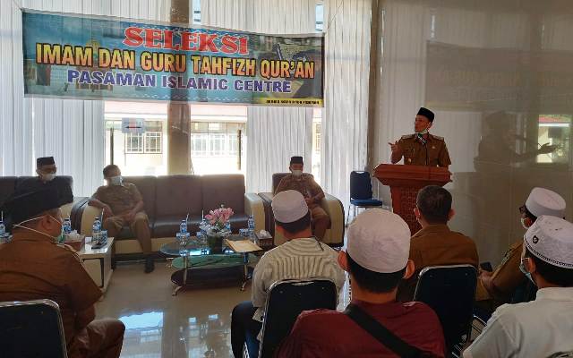 Wabup Pasaman, Sabar AS saat membuka Seleksi Imam dan Guru Tahfizh Quran PIC